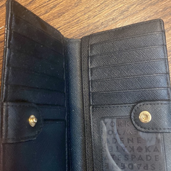 Kate Spade Wallet - Picture 5 of 9